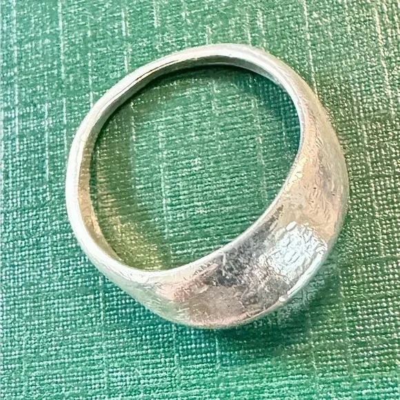 Antique Sterling Silver Peaked Dome Ring (5.75)